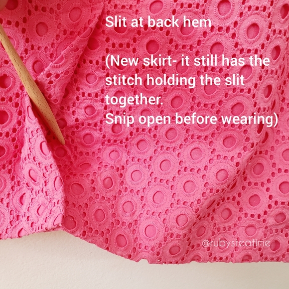 Barbiecore Pink Eyelet Pencil Skirt in Strawberry Ice (Medium Salmon Pink)  NWT - Picture 5 of 8